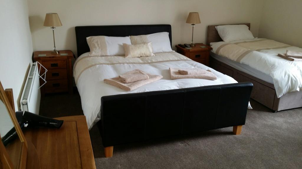 Roosecote 3*
